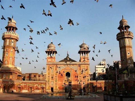 9 most beautiful mosques in Pakistan