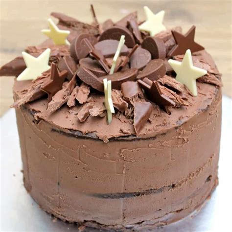 Chocolate Birthday Cake - BakingQueen74