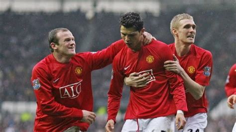 Cristiano Ronaldo hits out at former Manchester United teammate Wayne ...