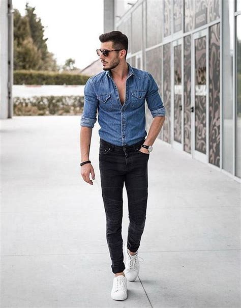 8 Awe-inspiring Casual Outfits For Men To Wear On 1st Date