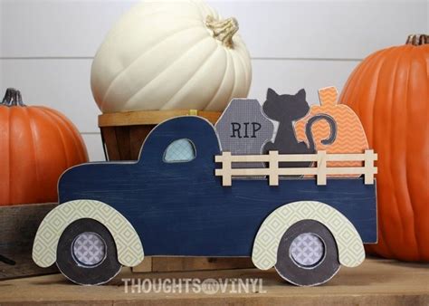 Interchangeable Farm House Truck (Halloween time) / change out the truck load shapes each month ...