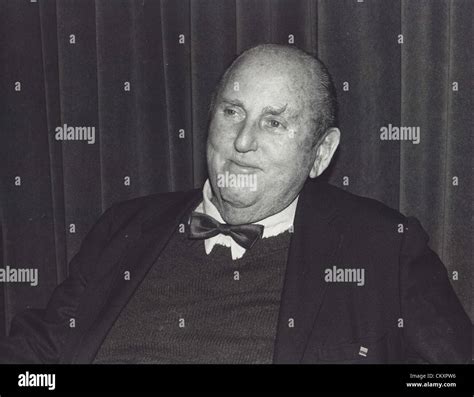 Colonel tom parker hi-res stock photography and images - Alamy