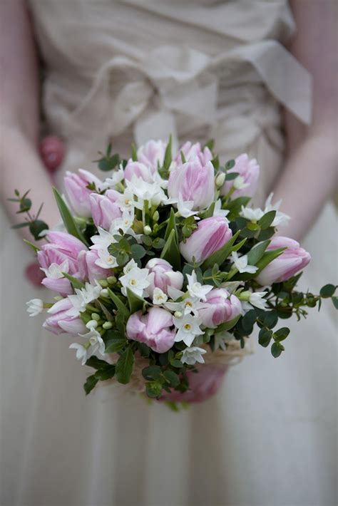 ♥ Scrumptious vintage pretty..... ♥ | White tulip bouquet, Wedding flowers, Bridesmaid bouquet