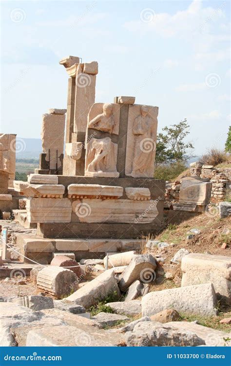 Ancient ephesus ruins stock photo. Image of archeology - 11033700