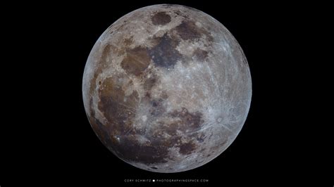 A 100-Megapixel Moon Photo • PhotographingSpace.com