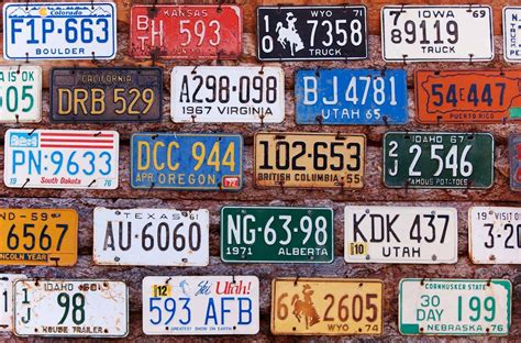 See 200 vintage license plates for all the American states & beyond - Click Americana