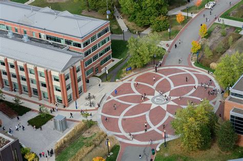 Noted Attorney and UConn Alum Appointed to Board of Trustees - UConn Today