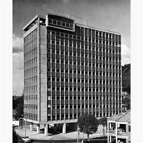 Modern Portfolio Col on Instagram: “EDIFICIO ECOPETROL Bogotá, Colombia. 1954 Arquitectos ...