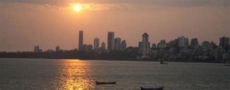 Sunset Cruise on a Yacht in Mumbai - Yacht Tours Mumbai