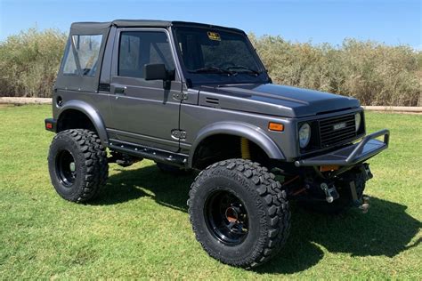 No Reserve: Modified 1987 Suzuki Samurai 4x4 | Suzuki samurai, Suzuki jimny, Suzuki cars