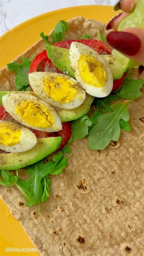 Easy Breakfast Wrap | Healthy recipes, Healthy breakfast, Mediterranean recipes