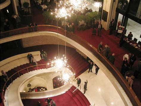 Metropolitan Opera House (at Lincoln Center) | Theater in Upper West Side, New York Kids