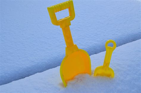 Spade And Snow Free Stock Photo - Public Domain Pictures