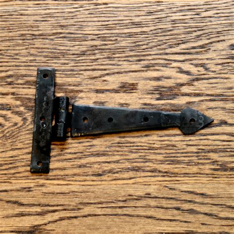 Tee Hinge Arrowhead 4" (pair) | The Rustic Merchant