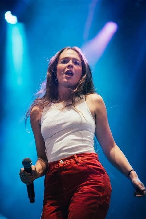 Maggie Rogers : r/celebnipvisibility