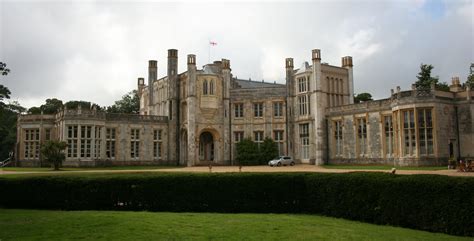 File:Highcliffe Castle 1.jpg - Wikimedia Commons