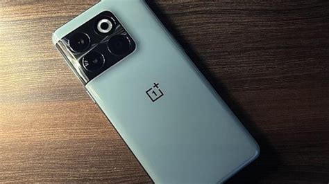 OnePlus 10T review: A sub-flagship phone boosted by top-notch performance | Reviews - Business ...