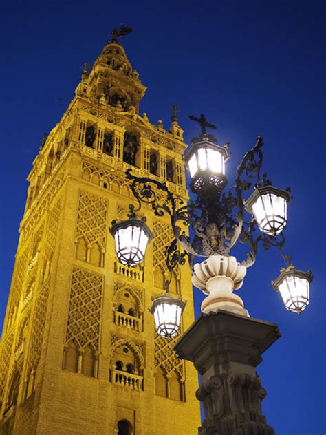 PhotoReflect: La Giralda