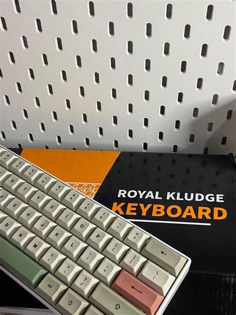 RK61 Modded with Keycaps, Computers & Tech, Parts & Accessories, Computer Keyboard on Carousell