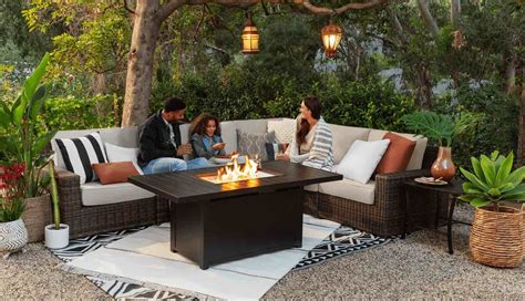 8 Sustainable Outdoor Furniture Brands for Your Eco-friendly Patio — The Honest Consumer