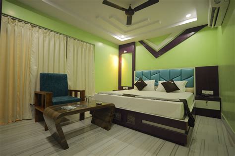 Amenities – Hotel India