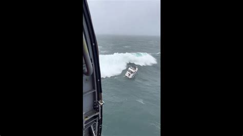 Nearby boat capsizes during Coast Guard training in Oregon. See the ...