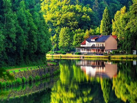 Casa en la orilla del lago, respirando la esencia de la naturaleza. | House in nature, Germany ...