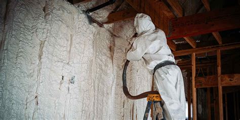 Does Spray Foam Insulation Cause Moisture Problems?