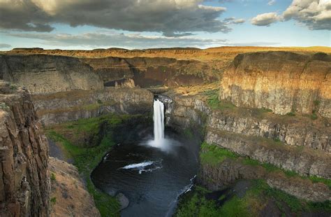 Palouse Falls Washington Photograph by Alan Majchrowicz