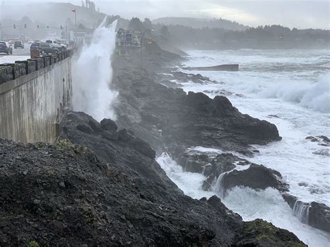 Spectacular King Tides to Grace Oregon's Coast in Coming Months