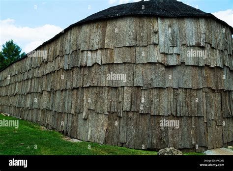 Crawford Lake Conservation Area and Iroquoian Village. Longhouse in ...