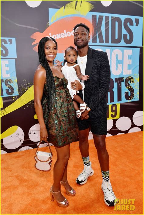 Gabrielle Union & Dwyane Wade Attend Kids' Choice Sports Awards with Daughter Kaavia!: Photo ...