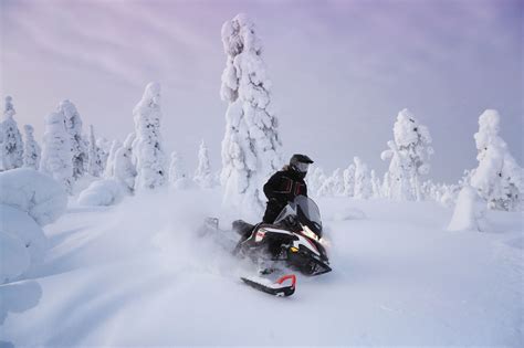 LYNX opens new winter adventures with a new snowmobile platform, more ...