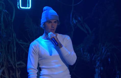 Justin Bieber Sings 'Holy' & 'Lonely' on 'SNL': Watch