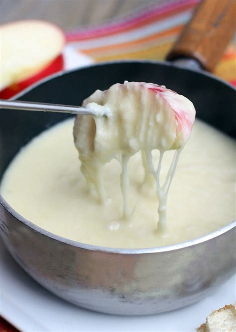 Swiss and Gruyere Cheese Fondue | Recipe | Cheese fondue, Gruyere ...