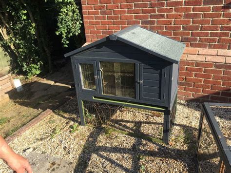 Rabbit hutch and run | in Hedge End, Hampshire | Gumtree