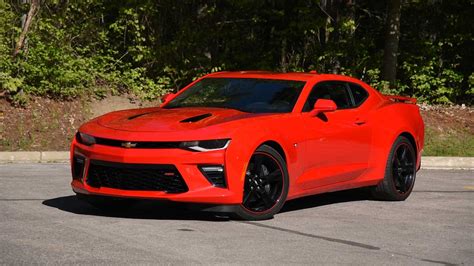 2016 Chevrolet Camaro SS Review: Curbed with Craig Cole - AutoGuide.com