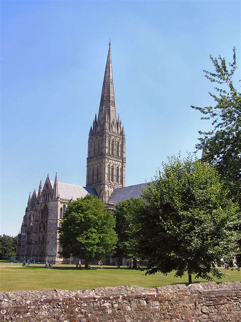 Salisbury Cathedral (It has the tallest spire in England.) Cathedral ...