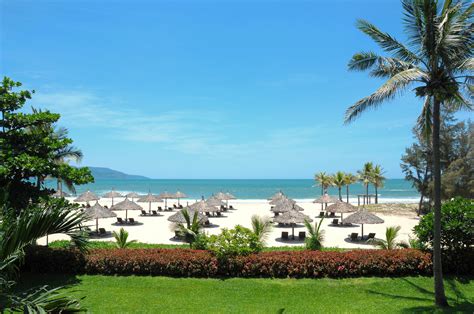 Da Nang reopens public beaches with safeguards – Furama Resort Danang – A Culinary Beach Resort ...