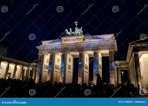 Brandenburg Gate in the Night with Video Mapping Editorial Image - Image of memorial, dark: 61148820