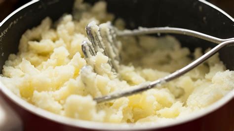 Classic Mashed Potatoes - Canadian Food Focus