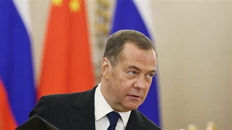 Ex-Russian president backs Putin reelection bid — RT Russia & Former ...