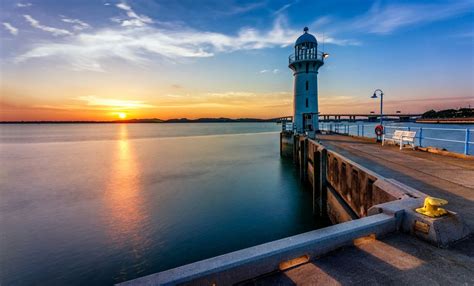 Raffles Marina Lighthouse: Singapore’s Secret Lighthouse In The West That’s Free To The Public