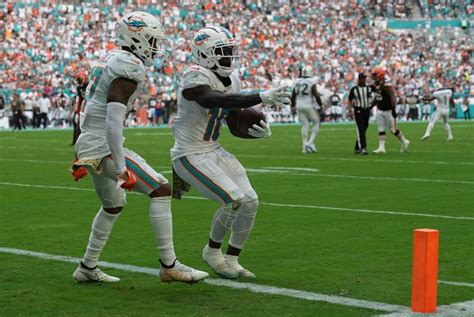 The Miami Dolphins Need a Black Alternate Uniform - Last Word on Pro ...