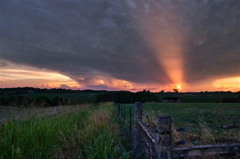 Sunset on The Farm : r/LandscapePhotography