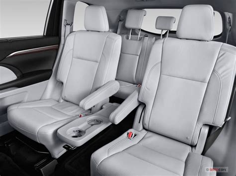 2015 Toyota Highlander: 106 Interior Photos | U.S. News