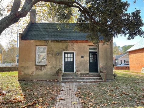 Old Gloucester County Clerk’s Office in Gloucester Court House, Virginia. | Courthouse ...