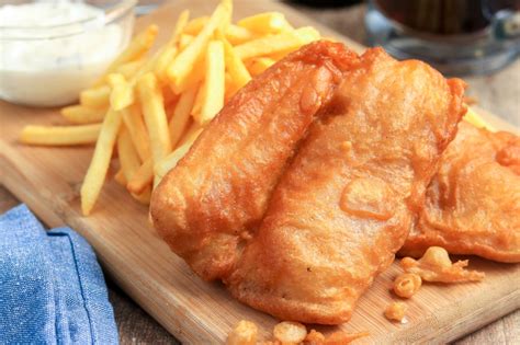 14 Easy Steps to Delicious British Fish and Chips | Recipe | British fish and chips, Best fish ...