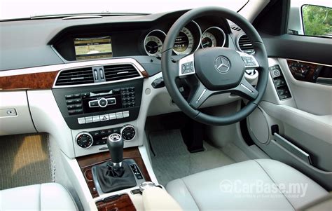 Mercedes-Benz C-Class W204 Facelift (2011) Interior Image #8538 in Malaysia - Reviews, Specs ...