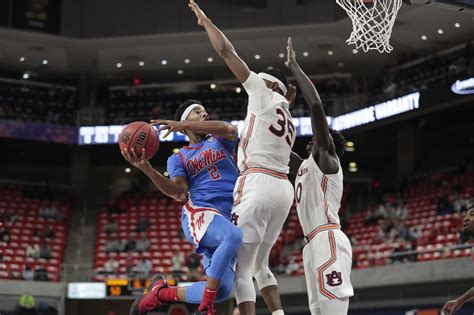 Ole Miss Basketball: Rebels rally to take down Auburn in OT